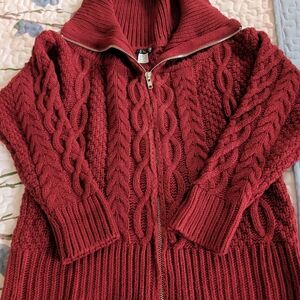 VENUS Burgundy Cable Knit Women's Sweater